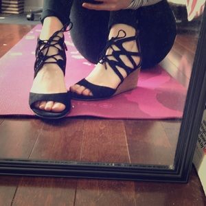 Franco Sarto black wedges